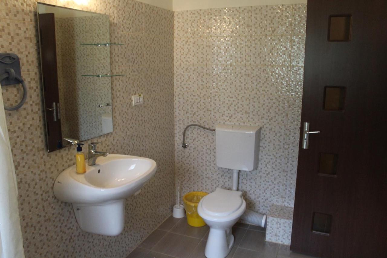 Havva Hotell Călimăneşti Exteriör bild