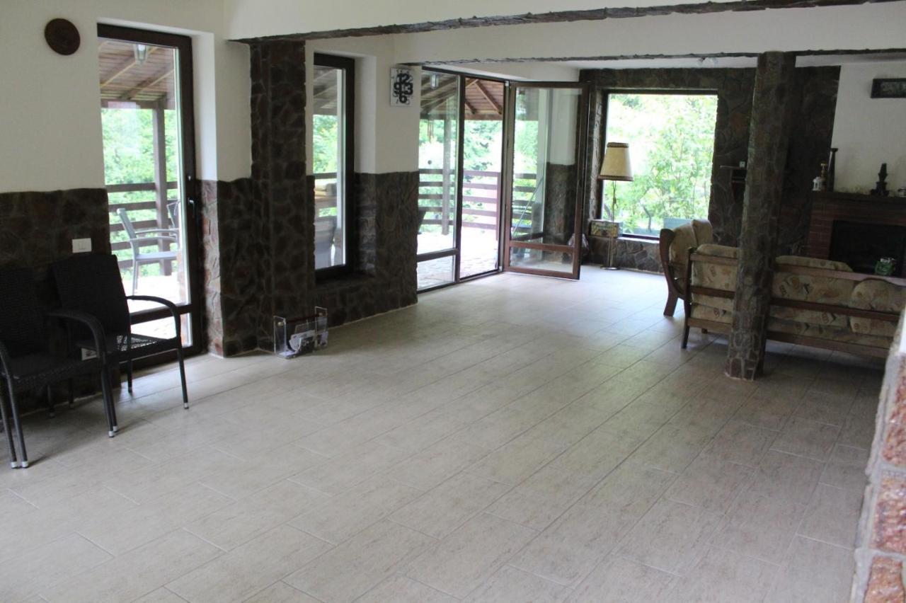 Havva Hotell Călimăneşti Exteriör bild